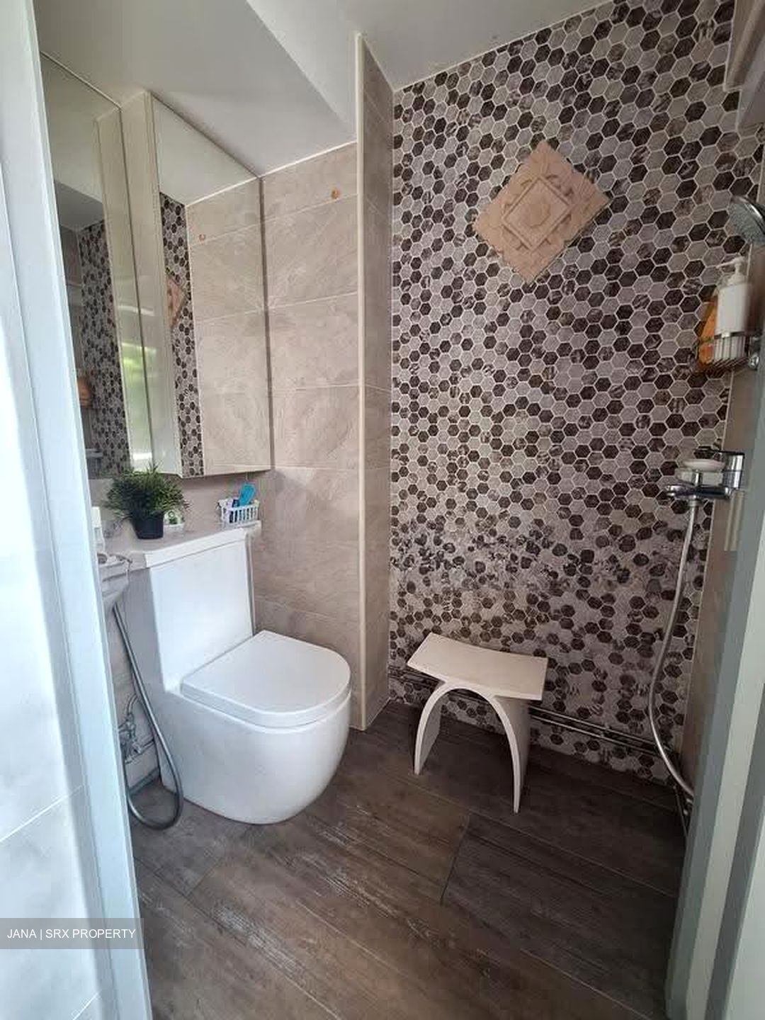 Blk 533 Hougang Avenue 6 (Hougang), HDB Executive #607525731